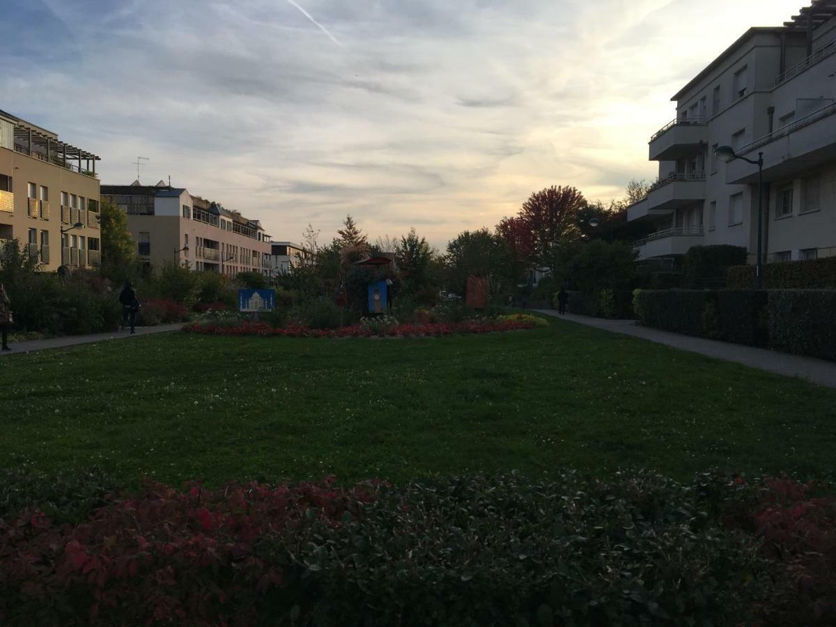 Studio Disneyland Paris - Terrasse Montevrain Exterior photo